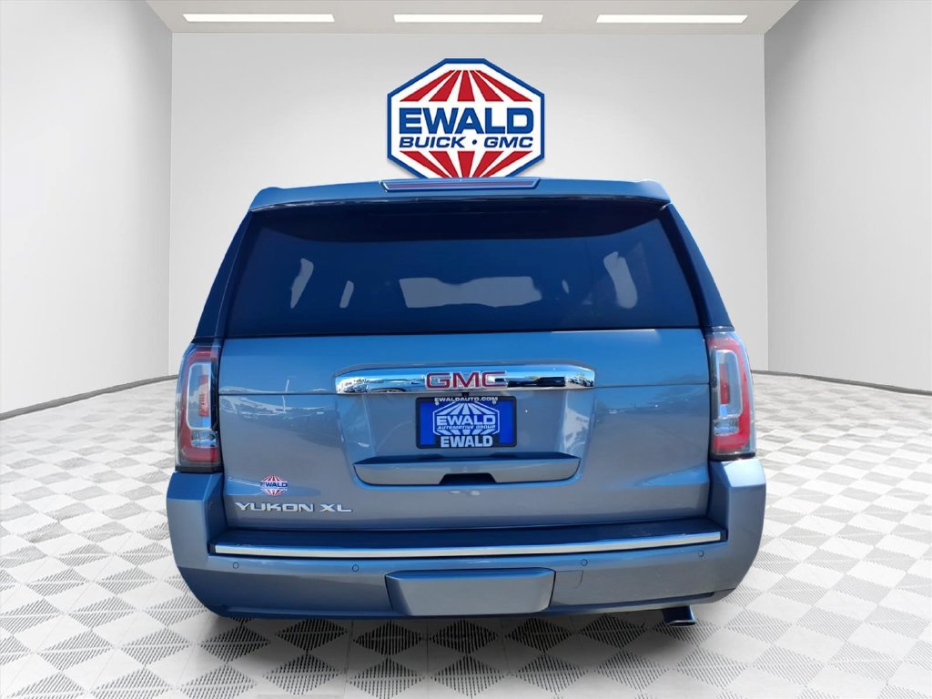 Certified 2020 GMC Yukon XL Denali w/ Denali Ultimate Package AWD/4WD image 7