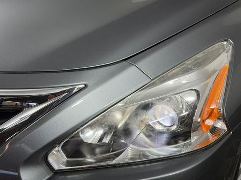 Used 2015 Nissan Altima 3.5 SL FWD image 12