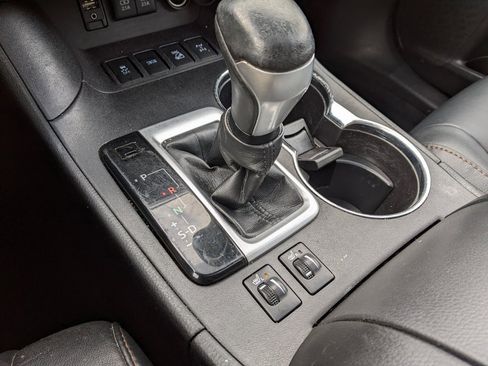 Used 2017 Toyota Highlander XLE image 20