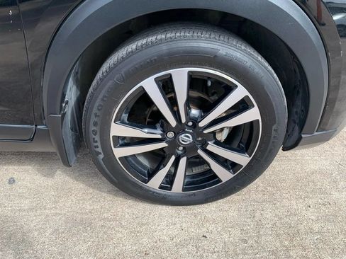 Used 2020 Nissan Kicks SR w/ SR Premium Package FWD image 25
