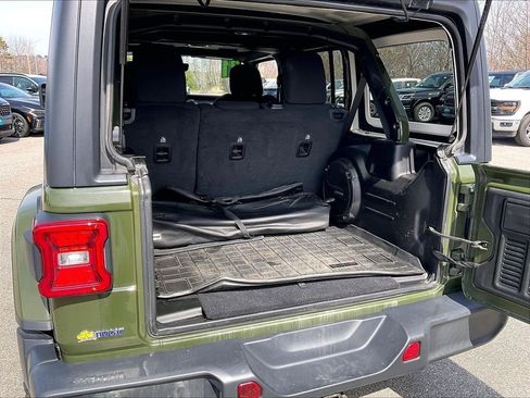 Used 2021 Jeep Wrangler Unlimited Sahara w/ Dual Top Group image 33