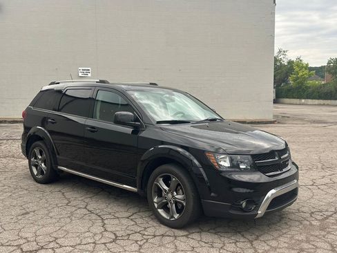 Used 2015 Dodge Journey Crossroad w/ Flexible Seating Group FWD image 4