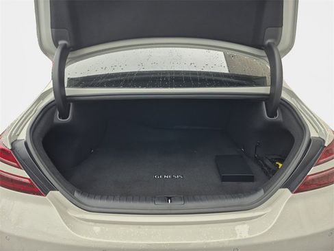 Used 2026 Genesis G70 2.5T Prestige image 23