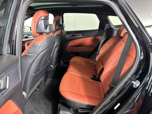 Used 2023 Kia Sportage SX image 26