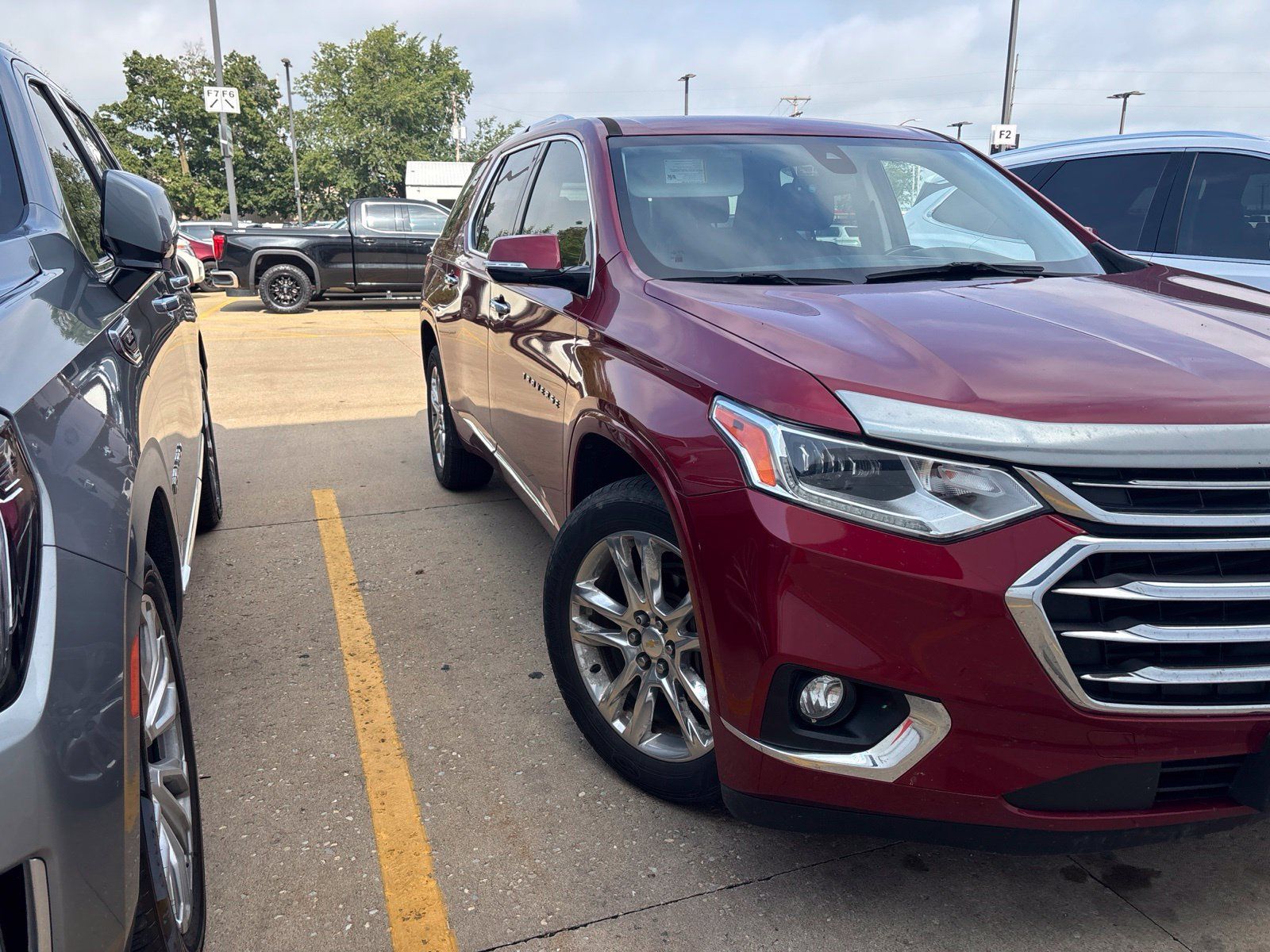 Used 2019 Chevrolet Traverse High Country w/ LPO, Floor Liner Package AWD/4WD image 2