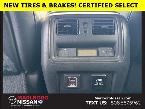 Certified 2018 Nissan Pathfinder SL image 24