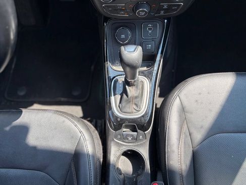 Used 2021 Jeep Compass Limited w/ Sun and Sound Group AWD/4WD image 32