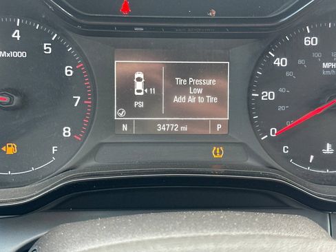 Used 2024 Chevrolet Trax LS FWD image 37