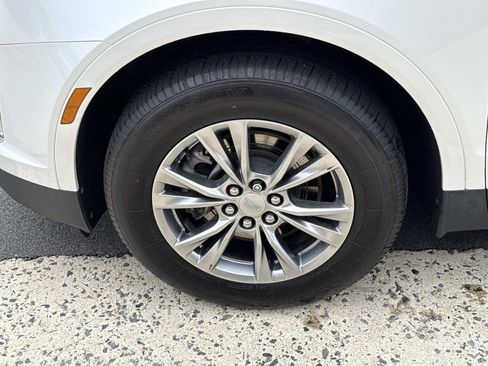 Used 2022 Cadillac XT5 Premium Luxury w/ LPO, Floor Liner Package AWD/4WD image 7