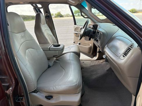 Used 2001 Ford F150 Lariat AWD/4WD image 38