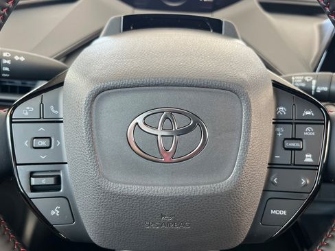 New 2026 Toyota Prius Plug-In Hybrid FWD image 25