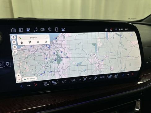 Used 2024 Chevrolet Traverse RS w/ LPO, Floor Liner Package AWD/4WD image 12