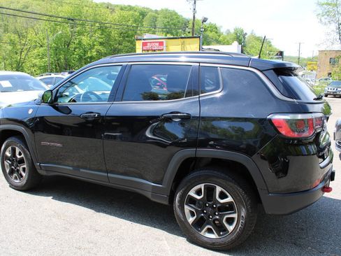 Used 2017 Jeep Compass Trailhawk w/ Navigation Group AWD/4WD image 11