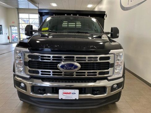 New 2025 Ford F550 4x4 Regular Cab Super Duty image 3