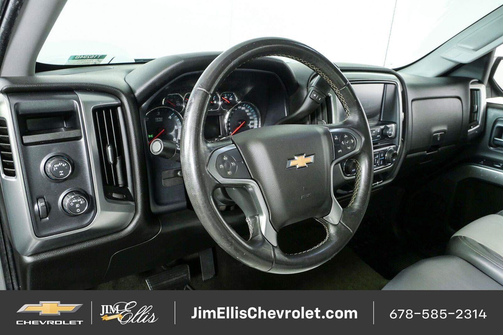 Used 2017 Chevrolet Silverado 1500 LT w/ All Star Edition AWD/4WD image 4