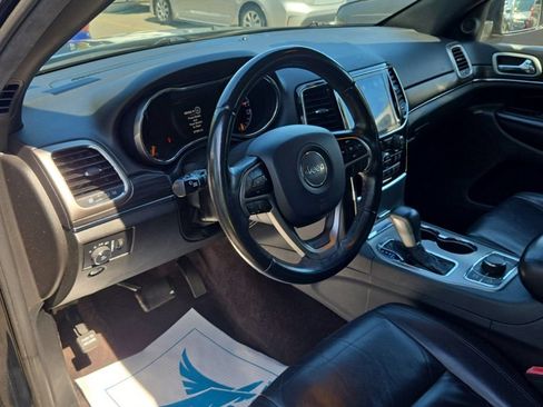 Used 2019 Jeep Grand Cherokee Limited AWD/4WD image 12