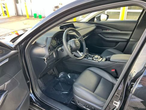 Used 2025 MAZDA CX-30 AWD 2.5 S w/ Preferred Package image 2