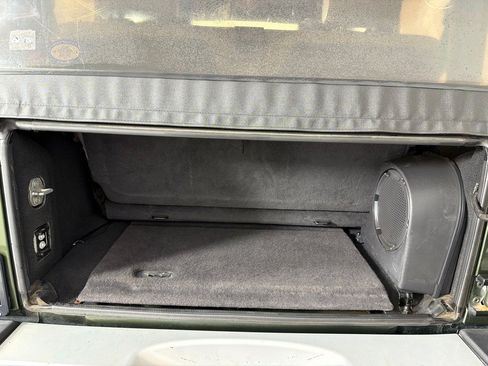 Used 2009 Jeep Wrangler Sahara AWD/4WD image 18