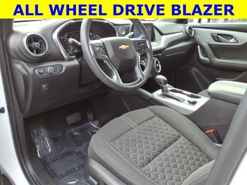 Used 2022 Chevrolet Blazer LT image 13