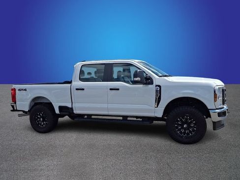 Used 2024 Ford F250 XL w/ XL Driver Assist Package AWD/4WD image 4