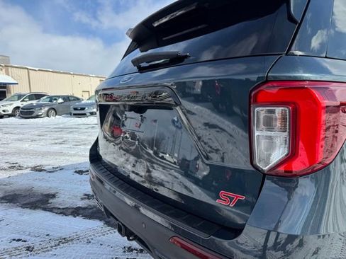 Used 2022 Ford Explorer ST w/ Equipment Group 401A image 12