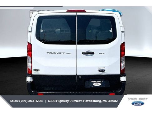 Used 2023 Ford Transit 350 XLT RWD image 4