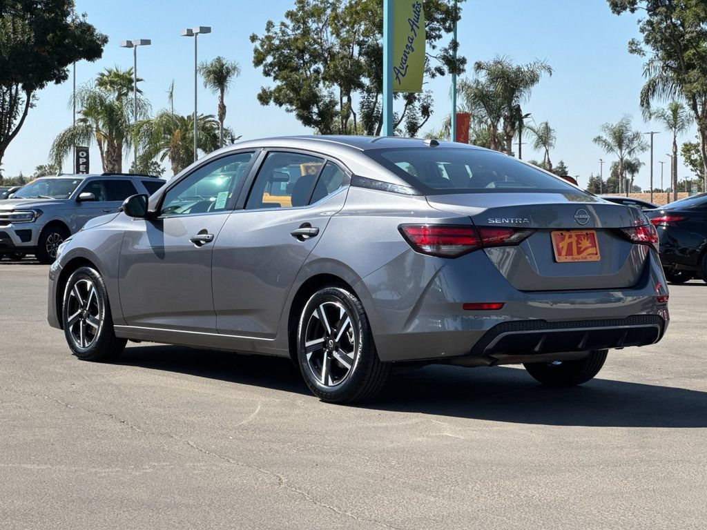 Used 2024 Nissan Sentra SV FWD image 3