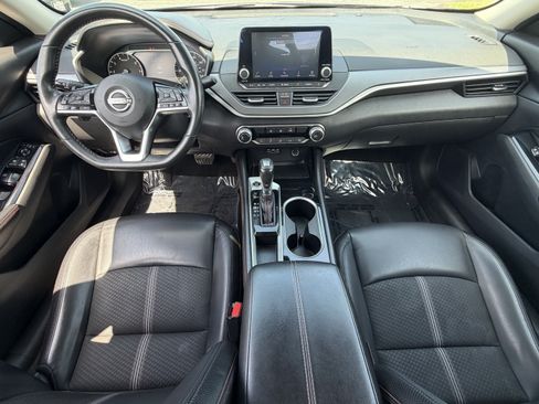 Used 2024 Nissan Altima 2.5 SR FWD image 26