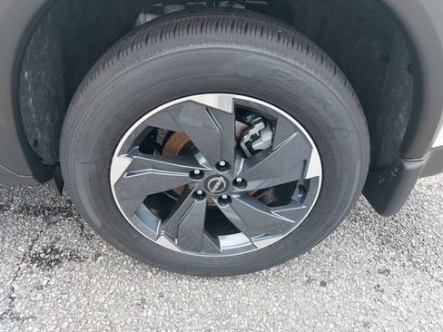 New 2026 Nissan Rogue SV image 12