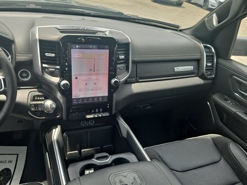 Used 2025 RAM 1500 Laramie w/ Sport Appearance Package AWD/4WD image 6