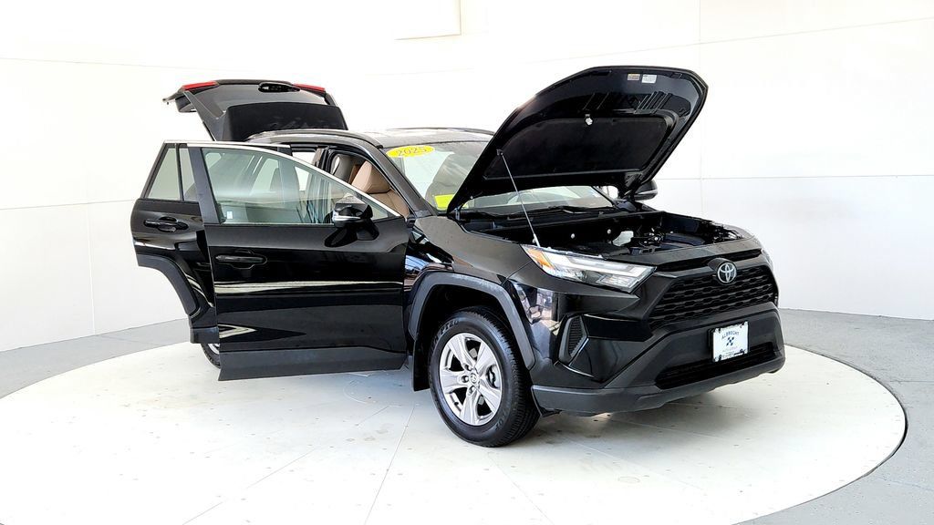 Certified 2025 Toyota RAV4 XLE AWD/4WD image 12