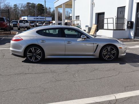 Used 2013 Porsche Panamera 4 image 11