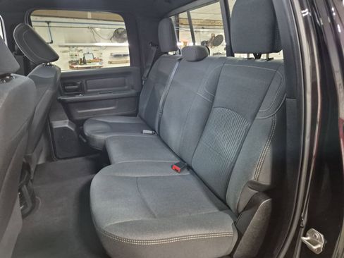 Used 2024 RAM 2500 Tradesman w/ Chrome Appearance Group image 24