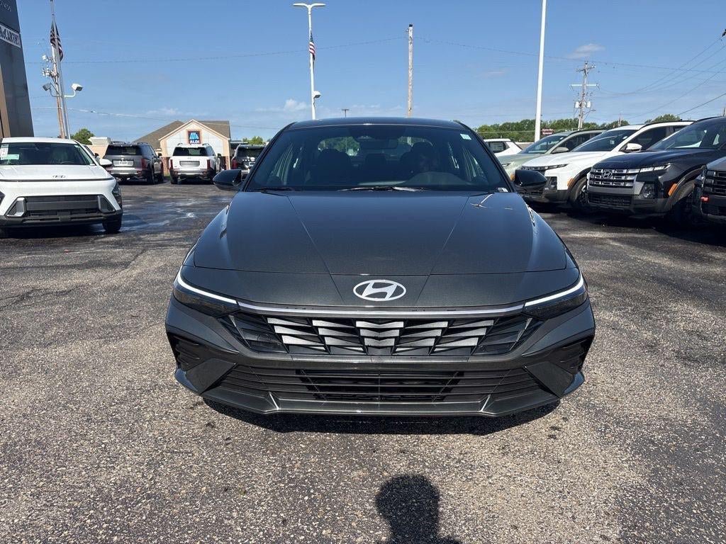 New 2026 Hyundai Elantra Sport FWD image 24