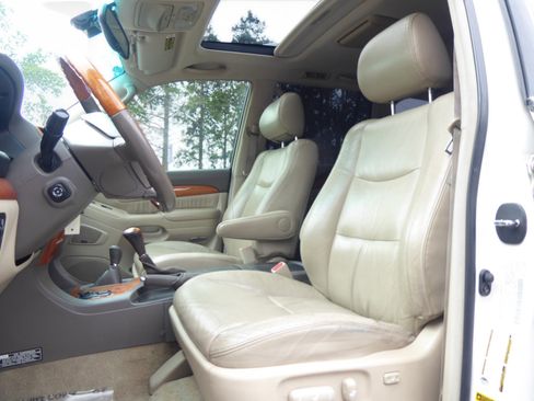 Used 2004 Lexus GX 470 AWD/4WD image 13