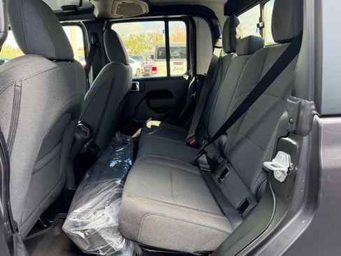 New 2026 Jeep Gladiator Willys image 23