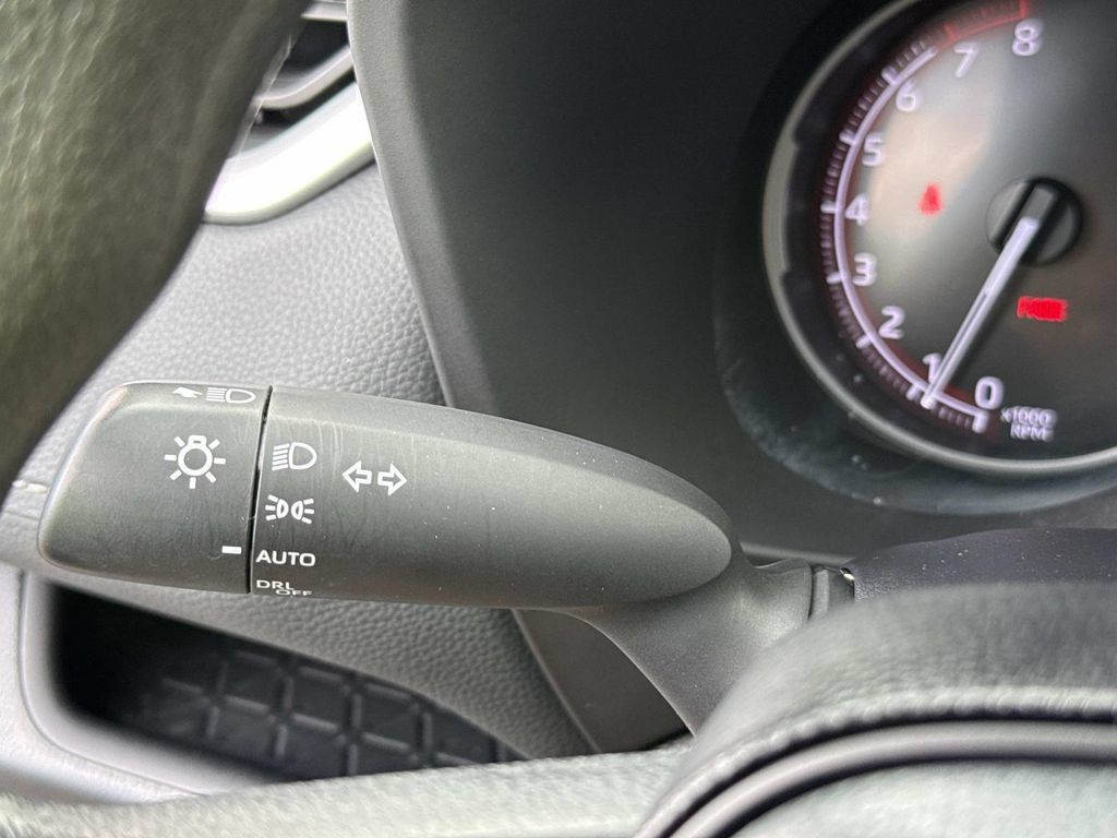 Used 2024 Toyota RAV4 XLE FWD image 38