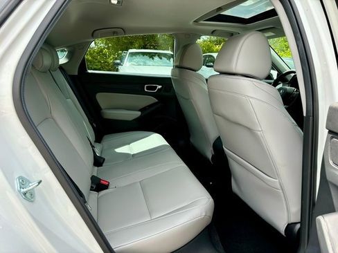 New 2025 Acura Integra image 10