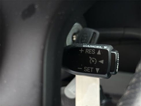 Used 2012 Toyota Tacoma PreRunner image 17