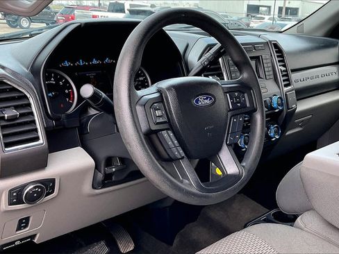 Used 2017 Ford F250 XLT w/ XLT Value Package image 14