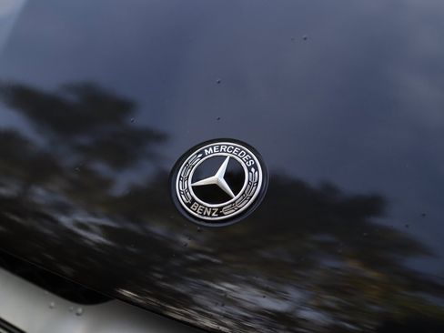 Used 2021 Mercedes-Benz GLC 300 4MATIC image 36