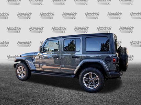 Used 2022 Jeep Wrangler Unlimited Sahara image 7