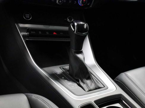 Certified 2025 Audi Q3 2.0T Premium w/ Convenience Package AWD/4WD image 27