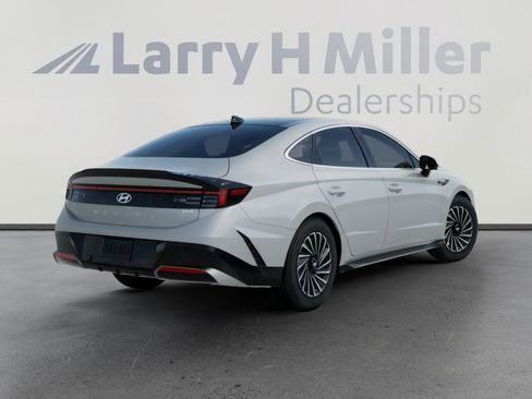 New 2026 Hyundai Sonata Limited FWD image 4