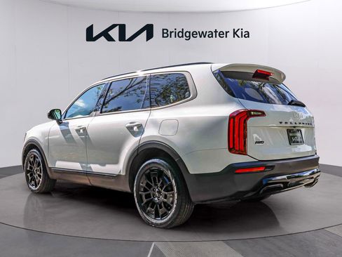 Certified 2022 Kia Telluride SX w/ Nightfall Edition Package AWD/4WD image 4