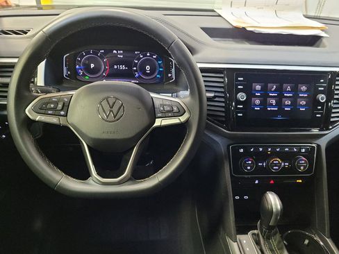 Used 2022 Volkswagen Atlas SE w/ Panoramic Sunroof Package FWD image 22