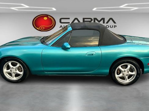 Used 2002 MAZDA MX-5 Miata LS image 2
