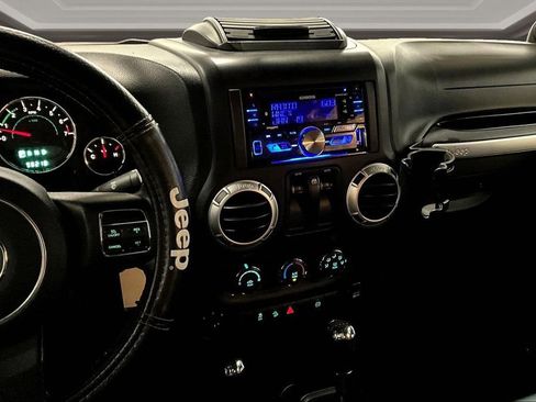 Used 2012 Jeep Wrangler Sahara w/ Connectivity Group image 9