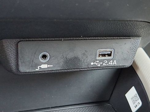 Certified 2026 Subaru Forester AWD/4WD image 19