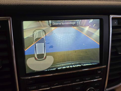 Used 2016 Porsche Panamera 4 AWD/4WD image 33